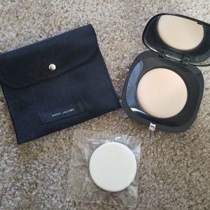 Marc Jacob's Perfection Powder
